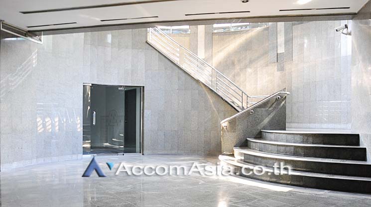 7  Office Space For Rent in Sukhumvit ,Bangkok MRT Phetchaburi - BTS Asok at Q House Asoke AA14072